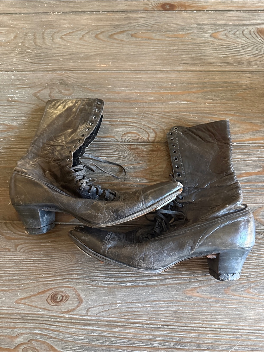 Antique Krohn Fechheiner &Co. Red Cross nursing boots 1896-1920 - Picture 7 of 7